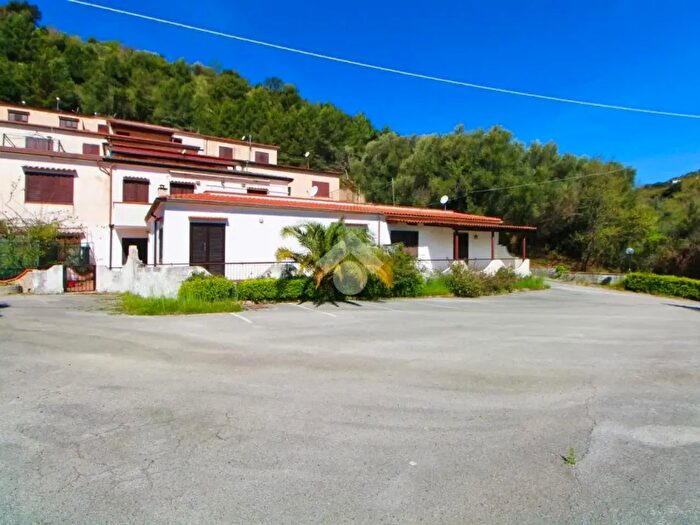 Appartamento bilocale in vendita in Località Trivento, Centola