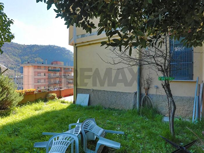 Appartamento quadrilocale in vendita in Via Salvador Allende, Genova