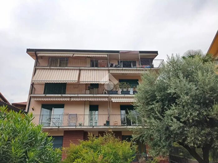 Appartamento bilocale in vendita in Via delle Busacce, San Fermo Della Battaglia