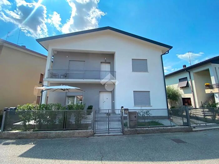 Appartamento trilocale in vendita in San Vendemiano