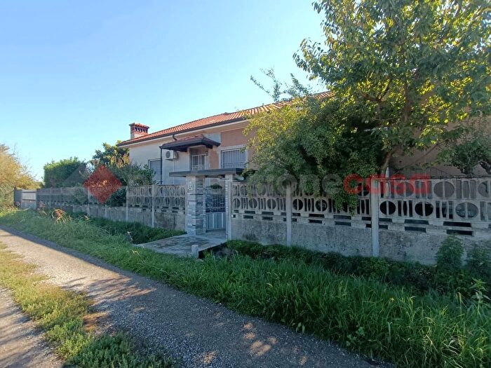 Casa quadrilocale in vendita in Via Vesuvio, Busto Garolfo