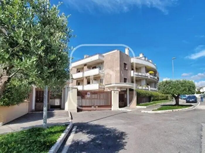 Appartamento trilocale in vendita in Via delle Boscare, Marino