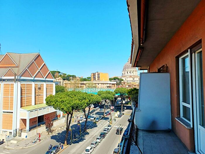 Appartamento trilocale in affitto in Via Cardinale Cassetta, Gregorio VII Piccolomini, Roma