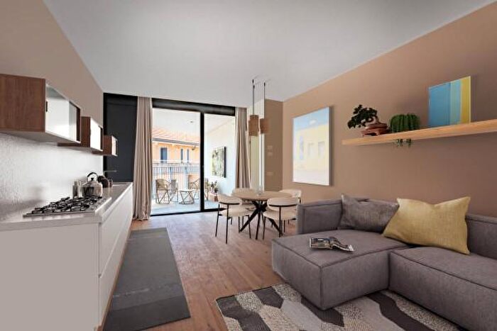 Appartamento trilocale in vendita in Via Elio Adriano, Milano