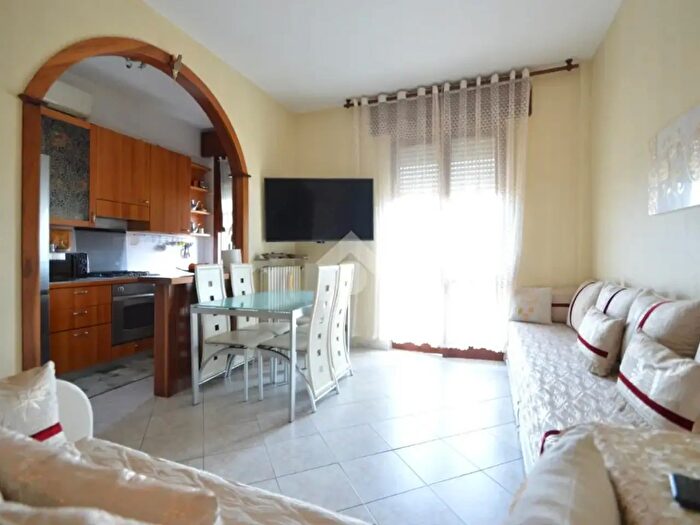 Appartamento trilocale in vendita in Via Severino Mercadante, Monza