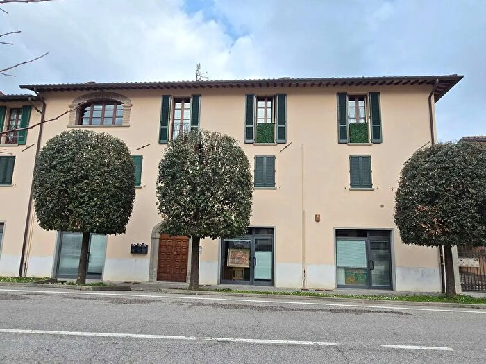 Appartamento con 5 locali in vendita in Citta Di Castello