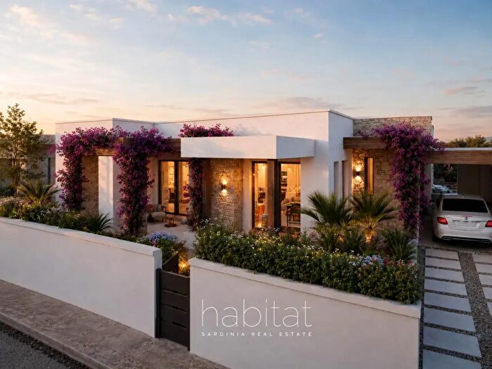 Casa con 5 locali in vendita in Olbia