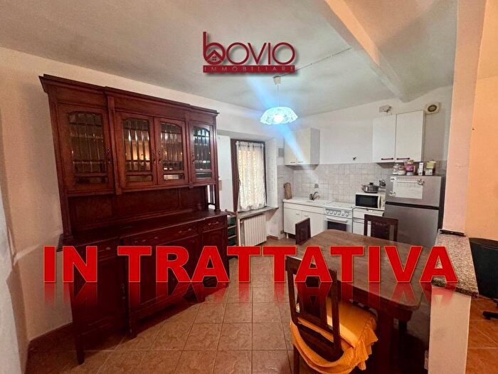 Appartamento trilocale in affitto in Via Gran Sasso, Bertolla, Torino
