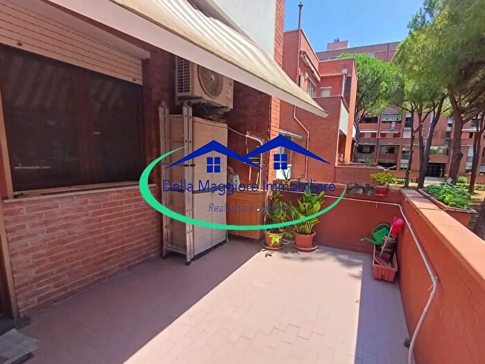 Appartamento con 6 locali in vendita in Via Macchiavelli, Livorno