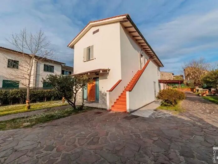 Casa con 6 locali in vendita in Strada Provinciale di Casole dElsa, Colle Di Val DElsa