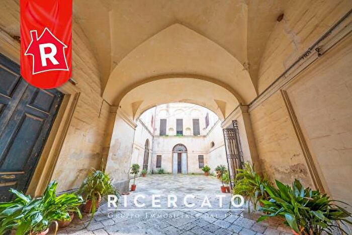 Casa con 6 locali in vendita in Via Umberto I, San Cesario Di Lecce