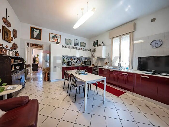 Appartamento con 6 locali in vendita in Ostellato