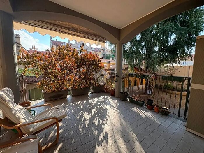 Appartamento trilocale in vendita in Via Cristoforo Colombo, Legnano