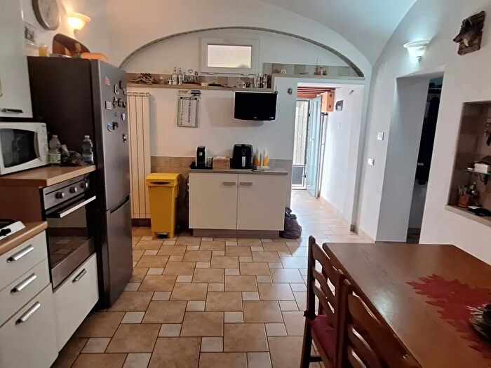Appartamento con 7 locali in vendita in Viale Mazzini, Sinalunga