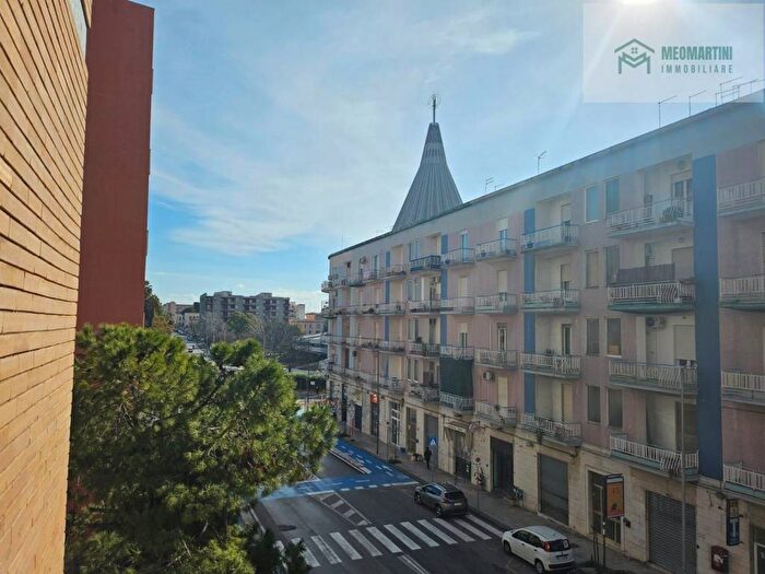Appartamento con 6 locali in affitto in Viale Teocrito, Gelone Cadorna, Siracusa
