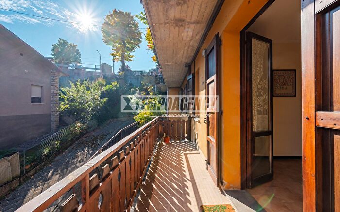 Appartamento trilocale in vendita in Via P Giardini, Lama Mocogno