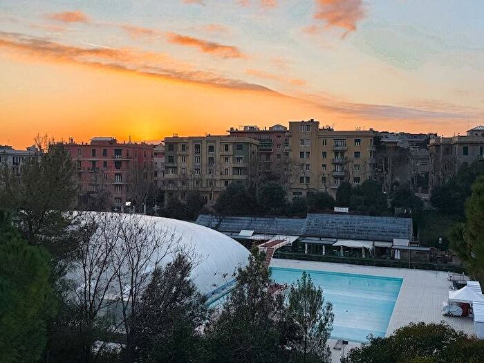 Appartamento trilocale in affitto in Albaro, Genova