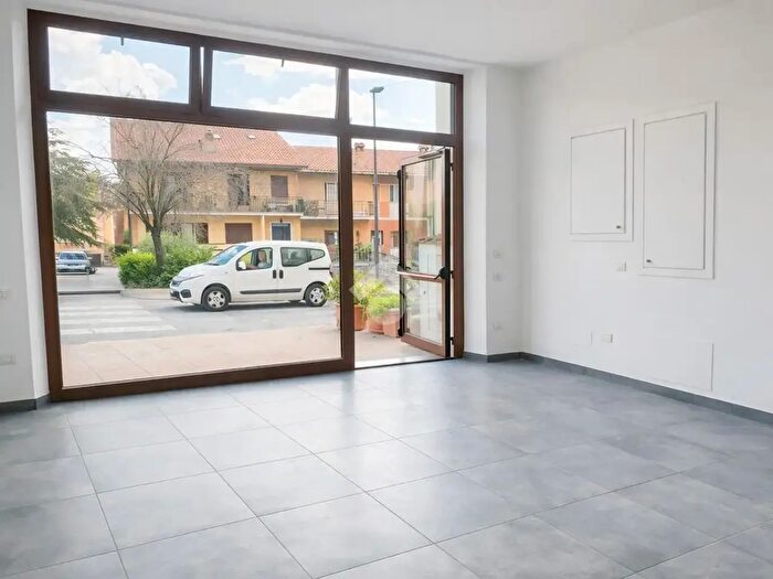 Appartamento trilocale in affitto in Via Tifernate, Gubbio