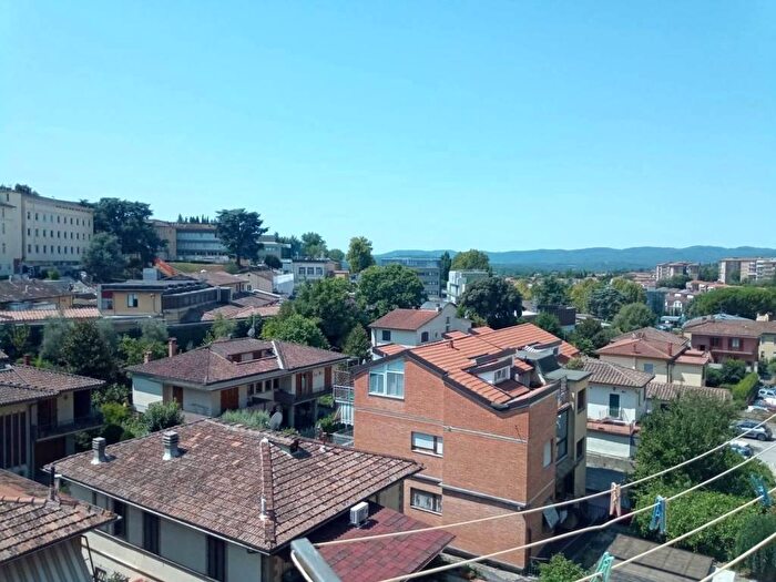 Appartamento con 5 locali in affitto in Via Quinto Settano, Petriccio Acquacalda, Siena