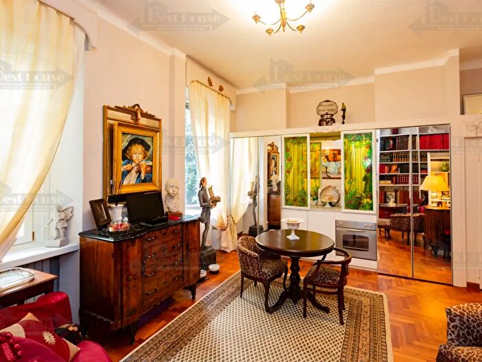 Appartamento monolocale in affitto in Via Farneti, Milano