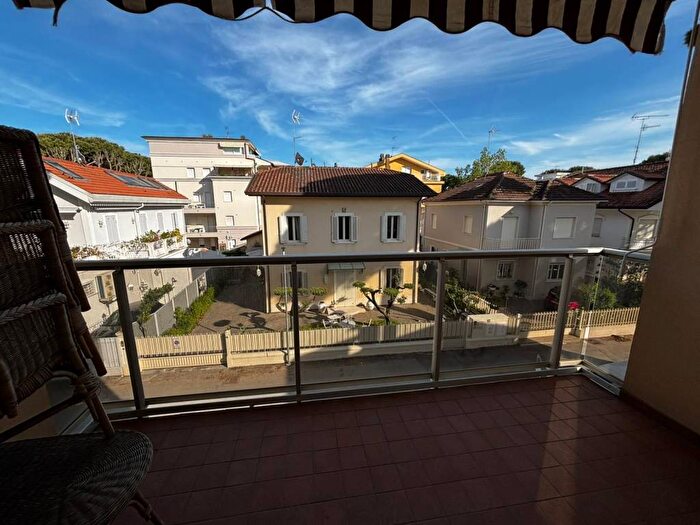 Appartamento quadrilocale in affitto in Viale Francesco Baracca, Abissinia, Riccione
