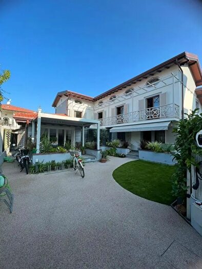 Appartamento quadrilocale in affitto in Via Ammiraglio Morin a, Forte Dei Marmi