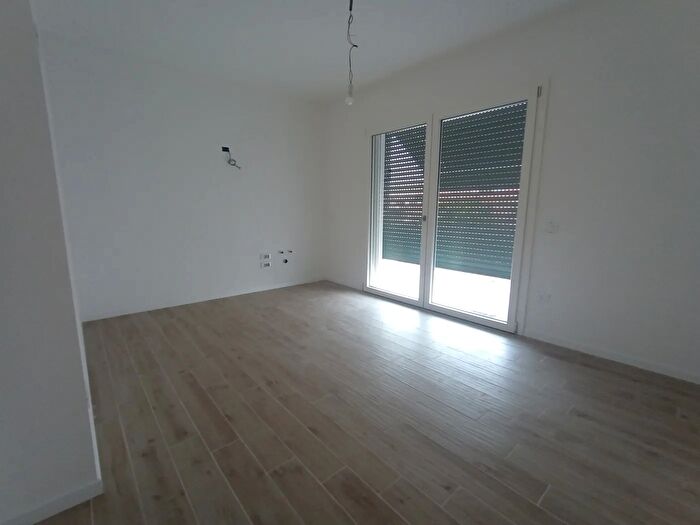 Appartamento trilocale in vendita in Cavarzere Via Roma, Cavarzere