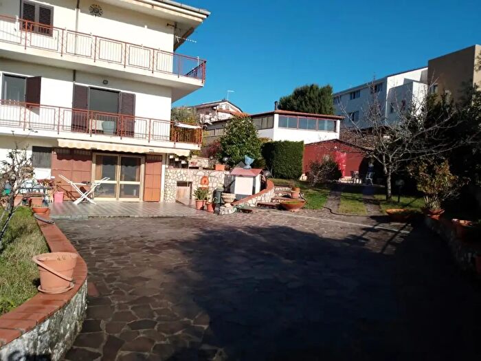 Casa con 5 locali in vendita in Via Rivotesi, Marano Principato