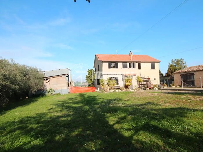 Appartamento con 5 locali in vendita in Via Monturanese, SantElpidio A Mare