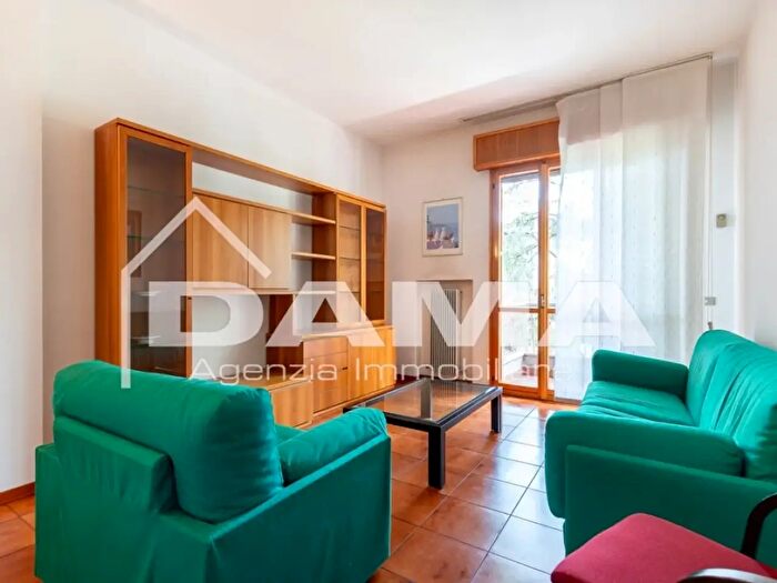 Appartamento con 5 locali in vendita in Via Cerchia, Forli'