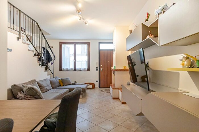 Casa quadrilocale in vendita in Massa Lombarda