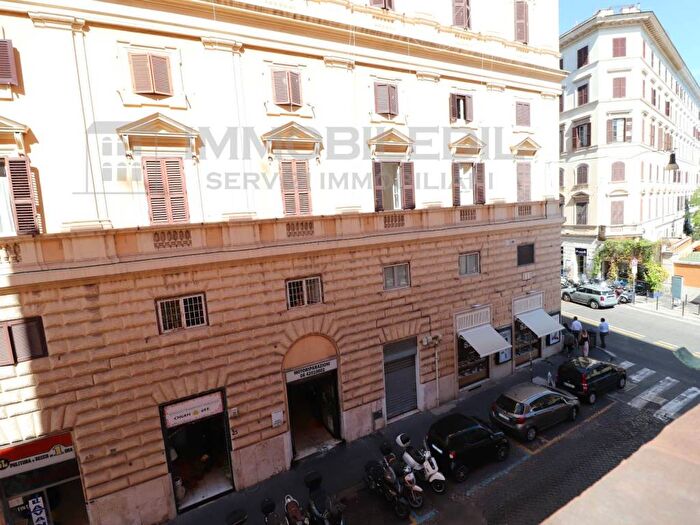 Appartamento trilocale in affitto in Via Piave, Sallustiano, Roma