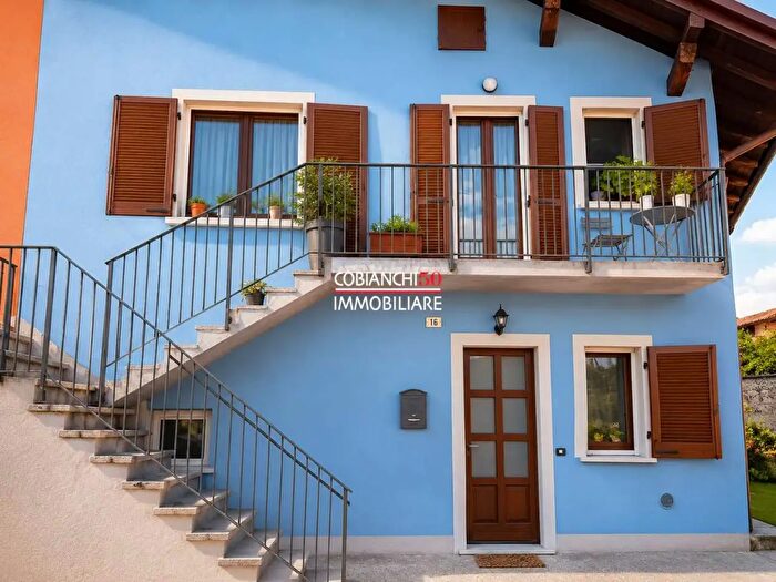 Appartamento trilocale in vendita in Strada Statale, Verbania