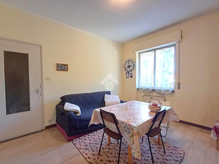 Appartamento trilocale in vendita in Via Roma, Busalla