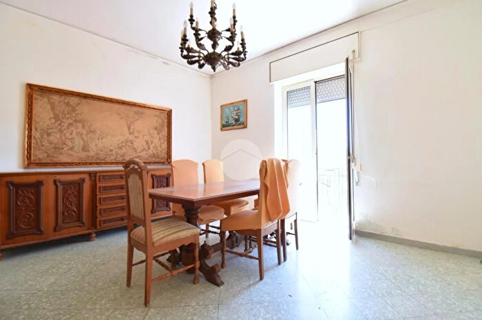 Appartamento con 5 locali in vendita in Via Giosuè Carducci, Agropoli