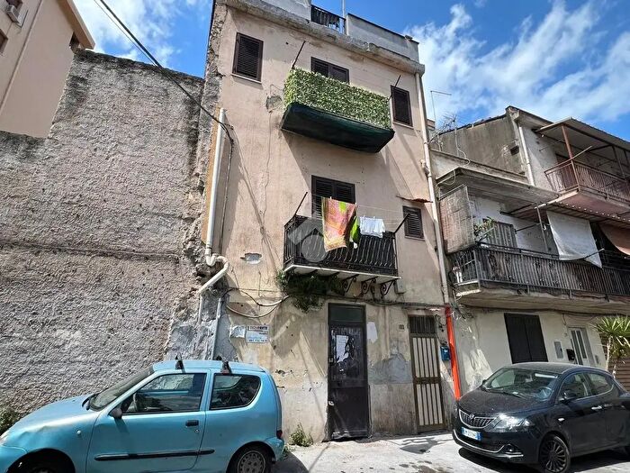 Appartamento monolocale in vendita in Via Cipressi, Palermo