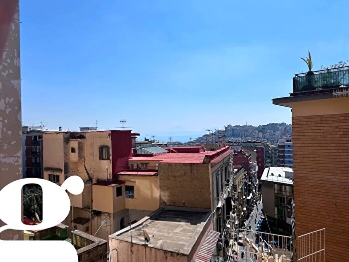 Appartamento in vendita in Via Domenico Fontana, Napoli