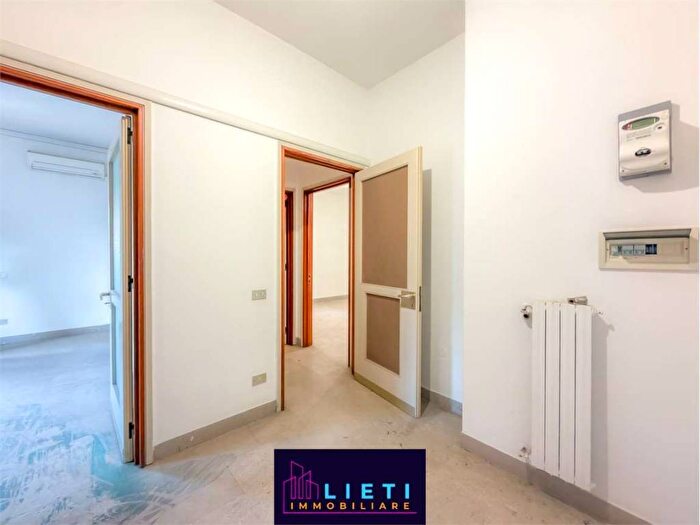 Appartamento bilocale in affitto in Via Dante, Tre Carrare, Taranto