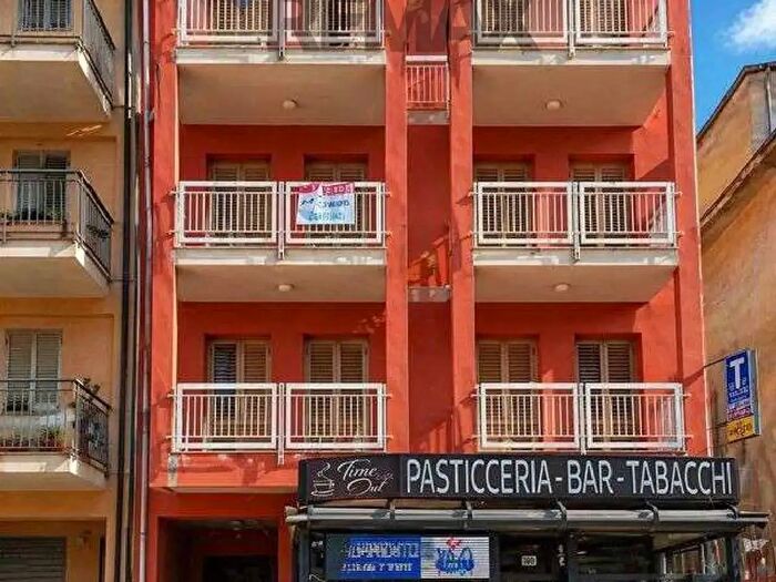 Appartamento con 6 locali in vendita in Corso Italia, Acquedolci