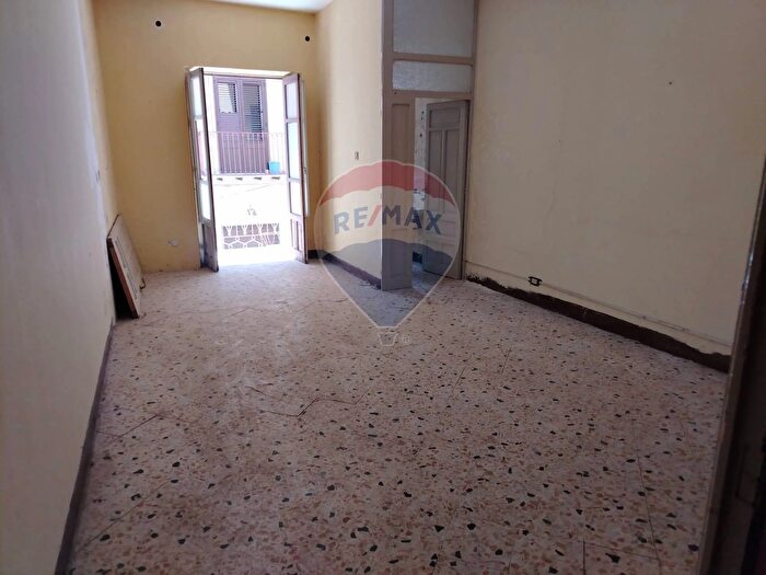 Casa quadrilocale in vendita in Via Antonino Curreri, Carini