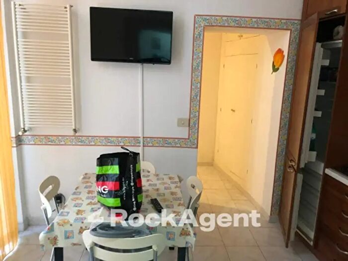 Appartamento bilocale in vendita in Via Principe Amedeo, Roma