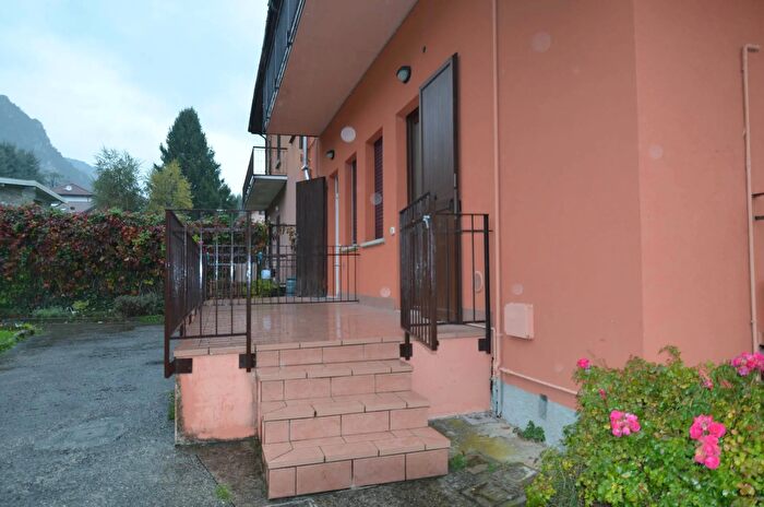 Appartamento trilocale in vendita in Via Europa, Ballabio