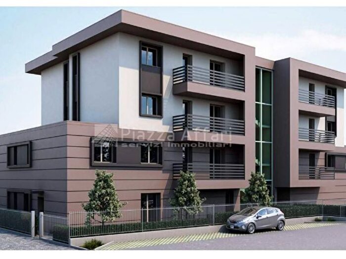 Appartamento trilocale in vendita in Via Tripoli, Reggio Emilia