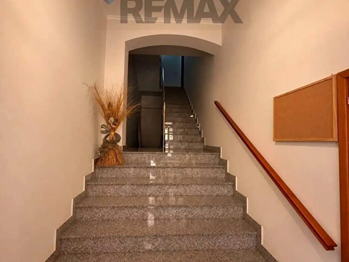 Appartamento con 9 locali in vendita in Via Duca d'Aosta, Sant'Agata Di Militello