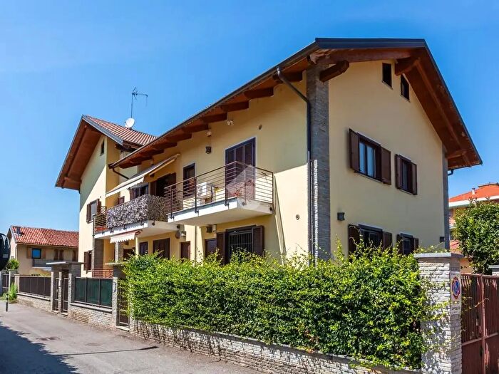Appartamento quadrilocale in vendita in Via Podgora, Beinasco