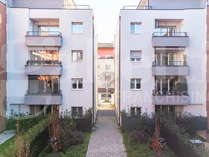 Appartamento trilocale in vendita in Via delle Officine, Zola Predosa