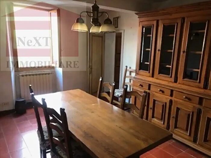 Casa quadrilocale in vendita in Reggello