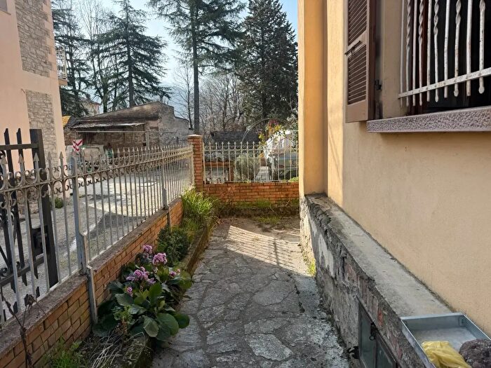 Casa trilocale in vendita in Via P Nodi, Bobbio