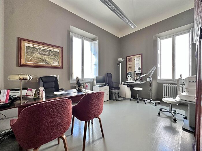 Appartamento con 7 locali in vendita in Firenze