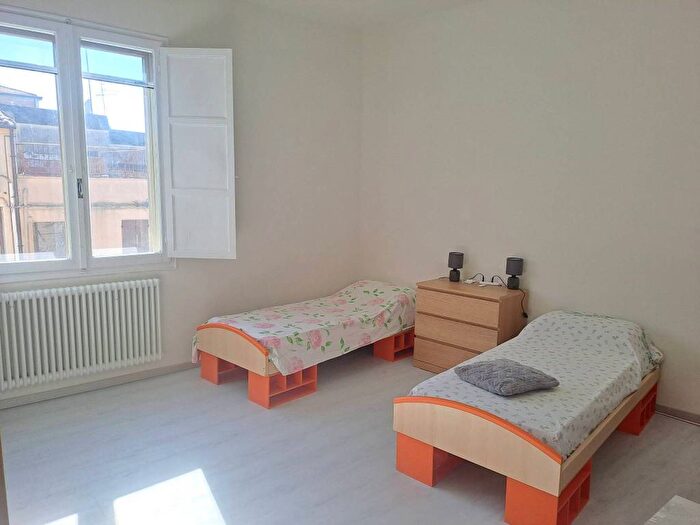 Appartamento quadrilocale in affitto in Via Otello Putinati, Ippodromo, Ferrara